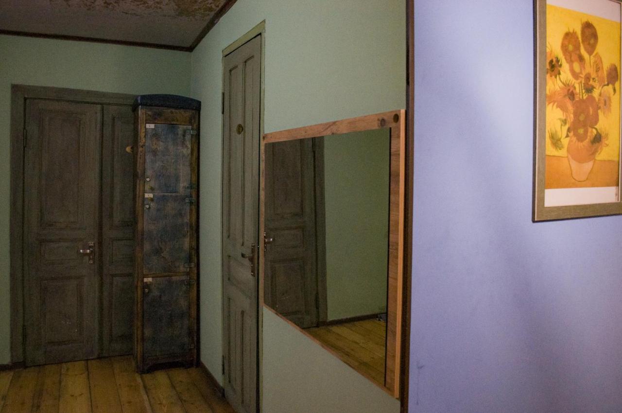 Your Room Hostel Tbilisi Exterior foto